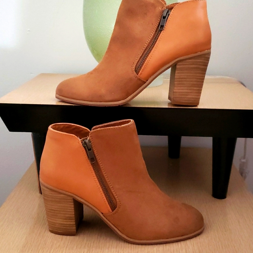 EUC BCBGeneration fashion tan ankle booties (6)-$25 for 2 | Shoe Sale Promo